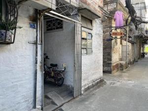 佛山市顺德区勒流街道办事处勒流社区居民委员会祠前大街10号301_佛山法拍房图片