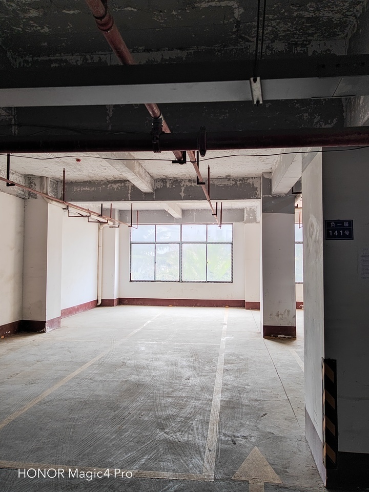 衡东县新塘镇建设沁园小区地下-1层子母车位141法拍房图片1