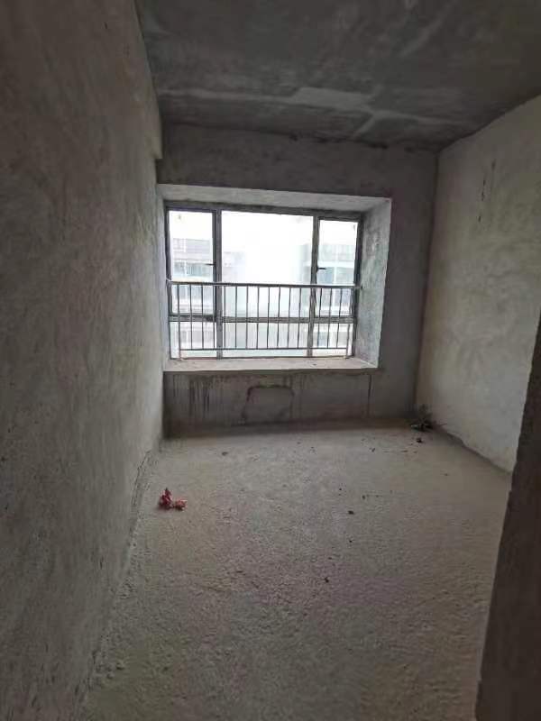 衡阳市蒸湘区解放大道58号珠江愉景新城13栋3002室法拍房图片5