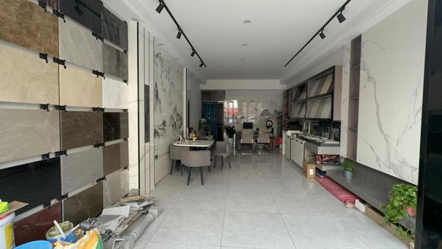 衡阳市蒸湘区青峰街07号日鑫建材大市场D-8栋108室法拍房图片4