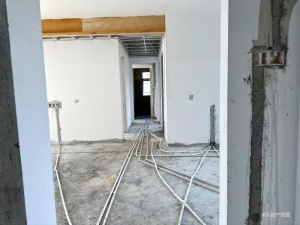 方直彩虹里 4室2厅 113.55㎡ 毛坯_惠州大亚湾中心区二手房图片