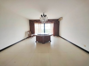 华发新城五期 5室2厅 204㎡ 整租珠海香洲区南湾租房图片