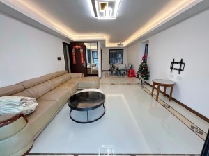 万科金域蓝湾 4室2厅 134㎡ 整租中山石岐街道张溪租房图片