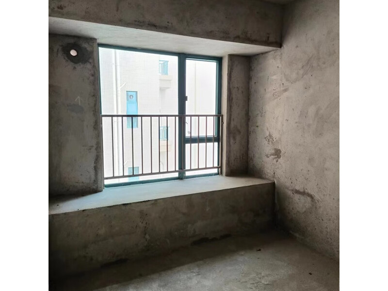 中山市板芙镇芙中路51号银华花园31幢1301房的房地产法拍房图片1