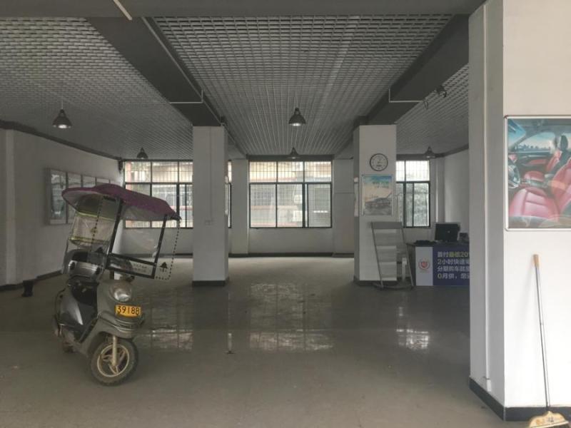 衡东县城关镇滨江公园以北（恒盛花园A9#）202室法拍房图片4