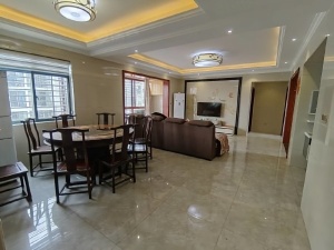 祥龙郡 4室2厅 145㎡ 整租 祥龙郡 4室2厅 145㎡ 整租郴州北湖区龙泉租房图片