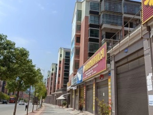 宜章县玉溪镇马耳冲小区三期18栋104号商业门面_郴州法拍房图片