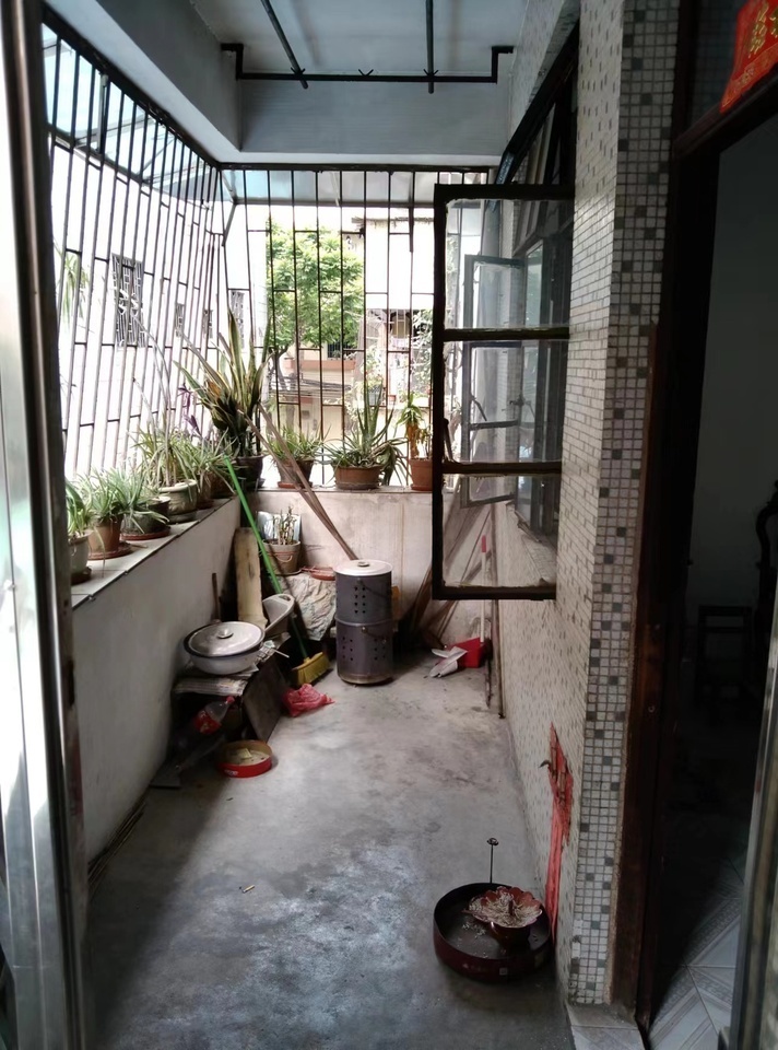 中山市小榄镇竹源岗底涌西路29号B201的不动产法拍房图片4