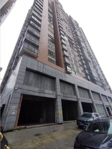 湖南省耒阳市群英南路鹏城花苑2号楼103室法拍房图片1