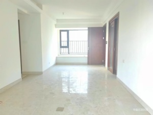 保利时代 3室2厅 95.68㎡ 精装珠海金湾区航空新城二手房图片