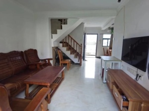 龙城天悦 4室2厅 67.83㎡ 简装_惠州大亚湾万达二手房图片