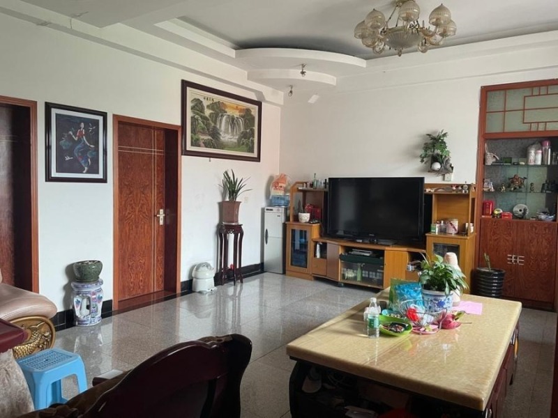 新区晋兴东路晋兴社区401、103法拍房图片3