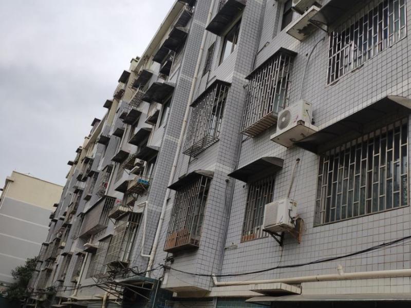 衡阳市雁峰区白沙大道白竹皂1号45栋111室法拍房图片1