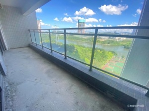 华盈爱琴湾 4室2厅 149.87㎡ 毛坯中山石岐街道轻轨北站二手房图片