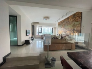 华发新城五期 4室2厅 156.61㎡ 精装珠海香洲区南湾二手房图片