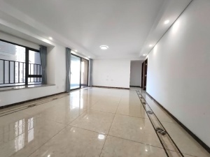 万科城南区 4室2厅 110㎡ 整租珠海香洲区上冲租房图片