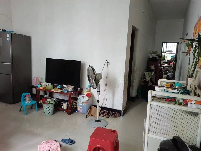 郴州市桂阳县金叶路（太园里地段）201户法拍房图片5